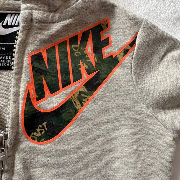 Nike Baby Zip-Up Hoodie With Camouflage Logo 6M - Picture 4 of 8